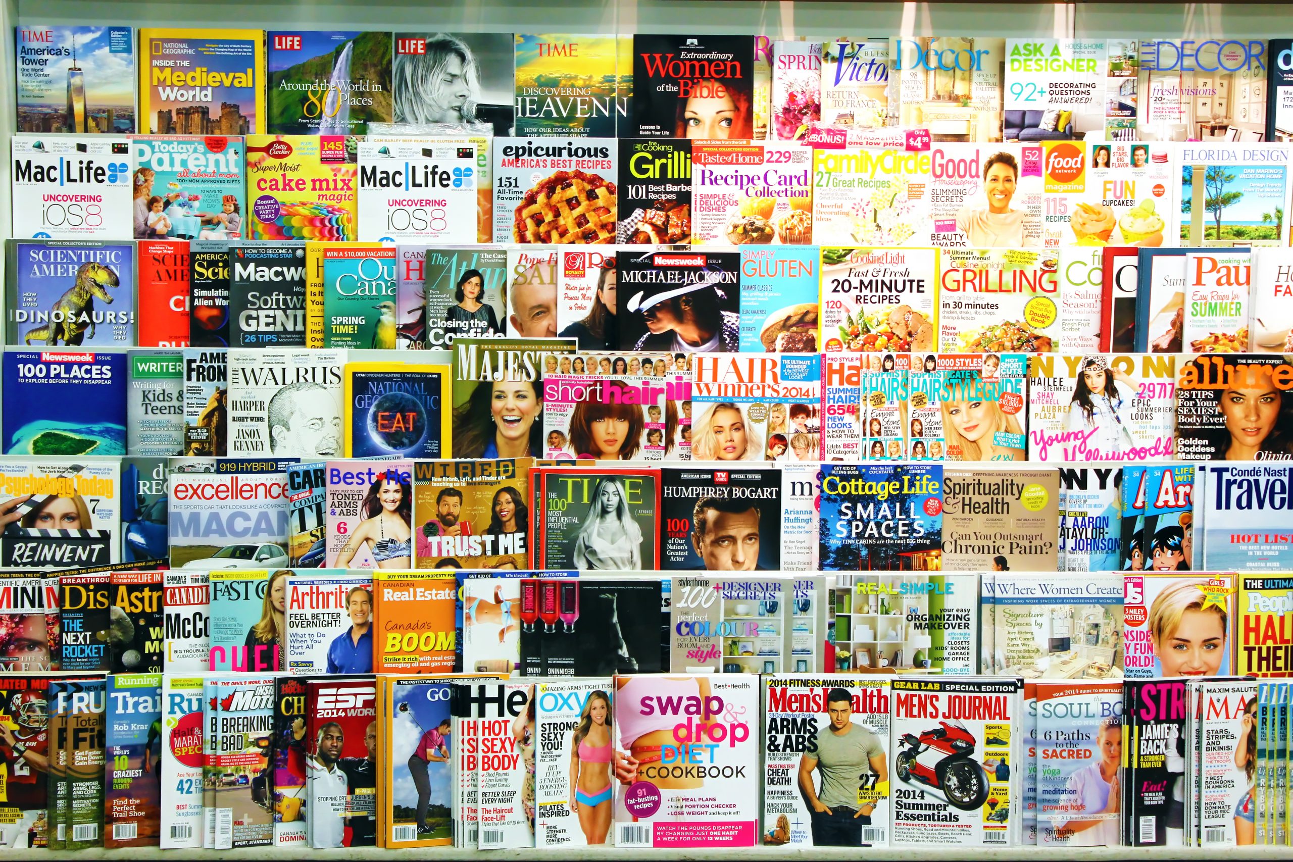 Toronto,,Canada,-,May,07,,2014:,Magazines,On,Display,In